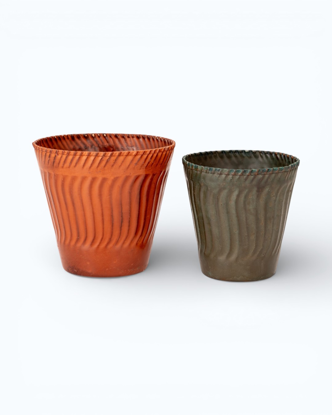 Wave-Ribbed Tapered Pots